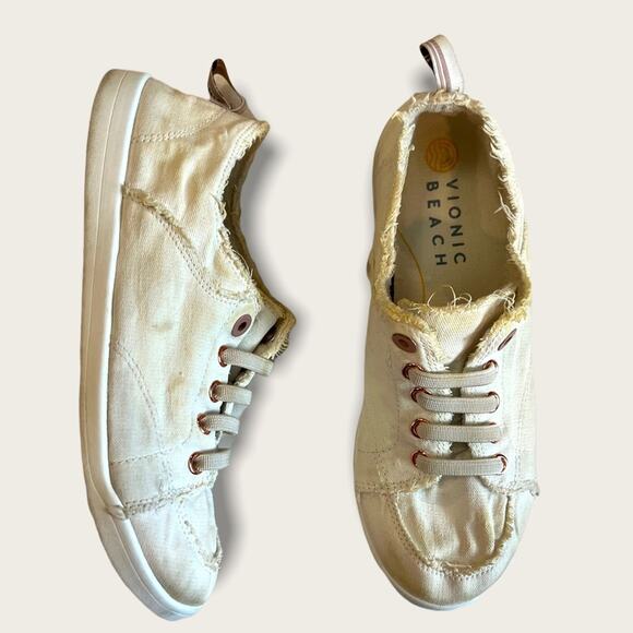 Vionic Beach Pismo Canvas Sneaker in White size 7 - Picture 1 of 15
